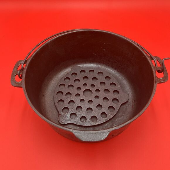 VTG Wagner Ware Cast Iron Dutch Oven Trivet 5 Quart Pot 268B Drip Drop Roaster - Picture 1 of 7